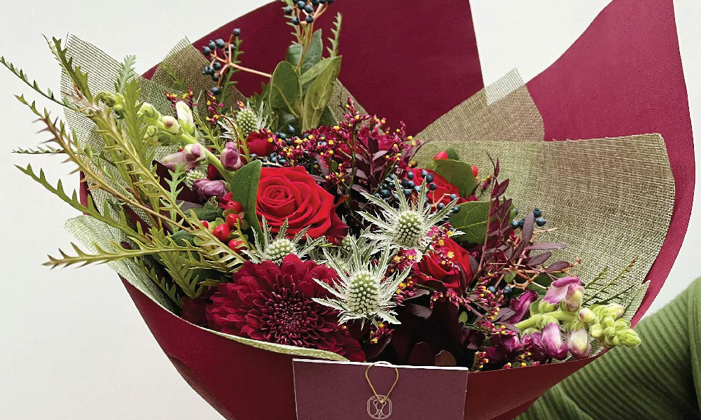 Online Flower Delivery How to Fill Your Home with Festive Florals This Christmas Blog Image