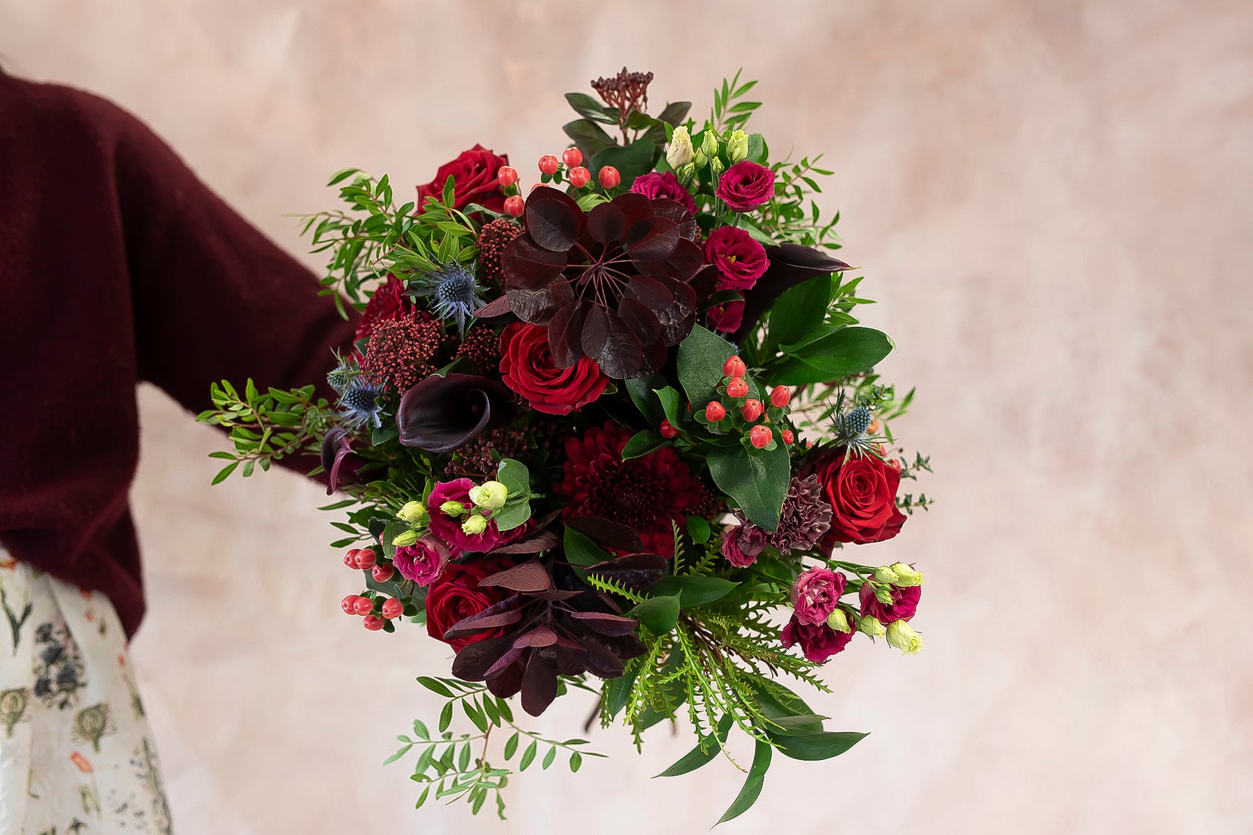 Christmas -  Ruby Red Hanako Bouquet