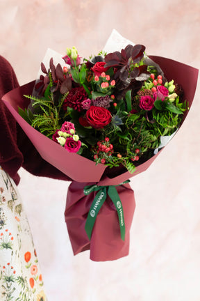 Christmas -  Ruby Red Hanako Bouquet